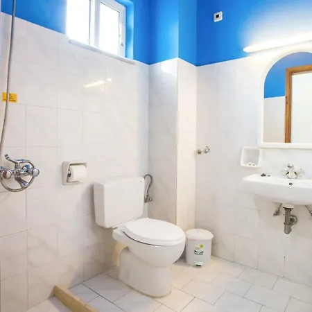 Azure Haven 2* فاليراكي
