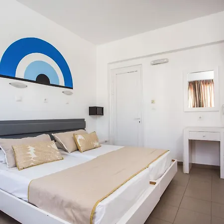 Azure Haven فندق