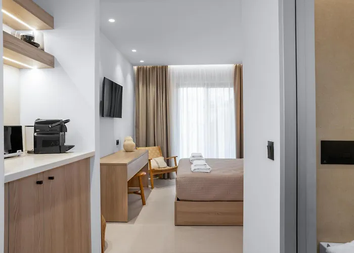 Azure Haven Szálloda 2*